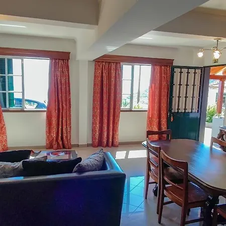 The Funny And Relax With Terrace & View * Arco da Calheta (Madeira)