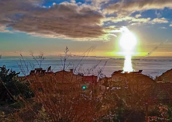 The Funny And Relax With Terrace & View Apartmán *