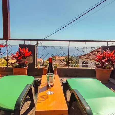 The Funny And Relax With Terrace & View * Arco da Calheta (Madeira)