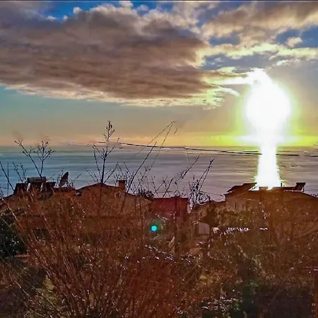 The Funny And Relax With Terrace & View Apartment *