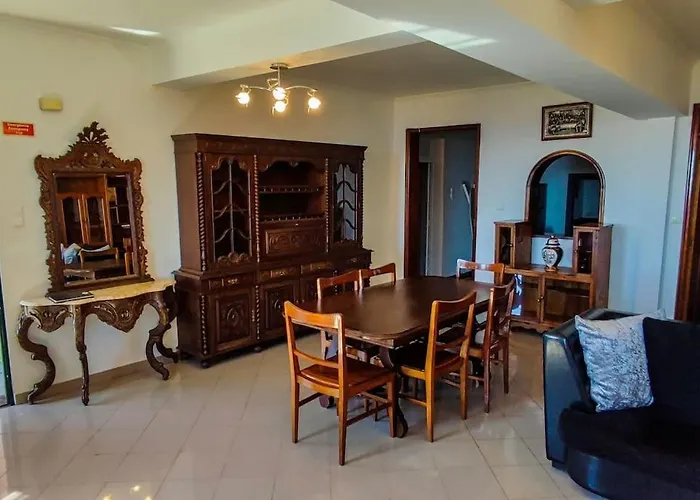 The Funny And Relax With Terrace & View Arco da Calheta (Madeira)